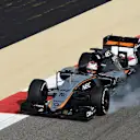 Nico Hulkenberg (GER) Force India VJM08 locks up at Formula One World Championship, Rd4, Bahrain Grand Prix Practice, Bahrain International Circuit, Sakhir, Bahrain, Friday 17 April 2015. © Sutton Motorsport Images