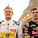 Marcus Ericsson (SWE) Sauber and Max Verstappen (NDL) Scuderia Toro Rosso on the grid at Formula One World Championship, Rd4, Bahrain Grand Prix Race, Bahrain International Circuit, Sakhir, Bahrain, Sunday 19  April 2015 © Sutton Motorsport Images