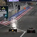 Daniil Kvyat (RUS) Red Bull Racing RB11 and Fernando Alonso (ESP) McLaren MP4-30 battle at Formula One World Championship, Rd4, Bahrain Grand Prix Race, Bahrain International Circuit, Sakhir, Bahrain, Sunday 19  April 2015. © Sutton Motorsport Images