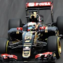 Romain Grosjean (FRA) Lotus E23 Hybrid at Formula One World Championship, Rd18, Brazilian Grand Prix, Qualifying, Interlagos, Sao Paulo, Brazil, Saturday 14 November 2015. © Sutton Motorsport Images