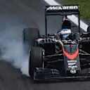 Fernando Alonso (ESP) McLaren MP4-30 locks up at Formula One World Championship, Rd18, Brazilian Grand Prix, Race, Interlagos, Sao Paulo, Brazil, Sunday 15 November 2015. © Sutton Motorsport Images