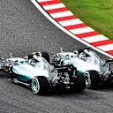 Lewis Hamilton (GBR) Mercedes AMG F1 W06 and Nico Rosberg (GER) Mercedes AMG F1 W06 battle at the start of the race at Formula One World Championship, Rd14, Japanese Grand Prix, Race, Suzuka, Japan, Sunday 27 September 2015. © Sutton Motorsport Images