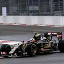 Pastor Maldonado (VEN) Lotus E23 Hybrid at Formula One World Championship, Rd15, Russian Grand Prix, Practice, Sochi Autodrom, Sochi, Krasnodar Krai, Russia, Friday 9 October 2015. © Sutton Motorsport Images