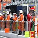 Marshals at Formula One World Championship, Rd15, Russian Grand Prix, Qualifying, Sochi Autodrom, Sochi, Krasnodar Krai, Russia, Saturday 10 October 2015. © Sutton Motorsport Images