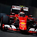 Kimi Raikkonen (FIN) Ferrari SF15-T at Formula One World Championship, Rd13, Singapore Grand Prix, Practice, Marina Bay Street Circuit, Singapore, Friday 18 September 2015. © Sutton Motorsport Images