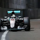 Lewis Hamilton (GBR) Mercedes AMG F1 W06 at Formula One World Championship, Rd13, Singapore Grand Prix, Qualifying, Marina Bay Street Circuit, Singapore, Saturday 19  September 2015. © Sutton Motorsport Images