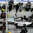 Lewis Hamilton (GBR) Mercedes AMG F1 W06 retires from the race at Formula One World Championship, Rd13, Singapore Grand Prix, Race, Marina Bay Street Circuit, Singapore, Sunday 20 September 2015. © Sutton Motorsport Images