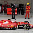 Kimi Raikkonen (FIN) Ferrari SF15-T pits with broken front wing at Formula One World Championship, Rd16, United States  Grand Prix, Race, Austin, Texas, USA, Sunday 25 October 2015. © Sutton Motorsport Images
