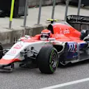 Alexander Rossi (USA) Marussia with broken front wing at Formula One World Championship, Rd16, United States  Grand Prix, Race, Austin, Texas, USA, Sunday 25 October 2015. © Sutton Motorsport Images
