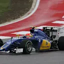 Felipe Nasr (BRA) Sauber C34 with broken front wing at Formula One World Championship, Rd16, United States  Grand Prix, Race, Austin, Texas, USA, Sunday 25 October 2015. © Sutton Motorsport Images