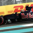 Carlos Sainz jr (ESP) Scuderia Toro Rosso STR11 at Formula One World Championship, Rd21, Abu Dhabi Grand Prix, Practice, Yas Marina Circuit, Abu Dhabi, UAE, Friday 25 November 2016. © Sutton Images