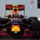 Max Verstappen (NED) Red Bull Racing RB12 at Formula One World Championship, Rd21, Abu Dhabi Grand Prix, Practice, Yas Marina Circuit, Abu Dhabi, UAE, Friday 25 November 2016. © Sutton Images