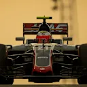 Esteban Gutierrez (MEX) Haas VF-16 at Formula One World Championship, Rd21, Abu Dhabi Grand Prix, Practice, Yas Marina Circuit, Abu Dhabi, UAE, Friday 25 November 2016. © Sutton Images