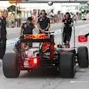 Max Verstappen (NED) Red Bull Racing RB12 makes a pitstop at Formula One World Championship, Rd21, Abu Dhabi Grand Prix, Qualifying, Yas Marina Circuit, Abu Dhabi, UAE, Saturday 26 November 2016. © Sutton Images