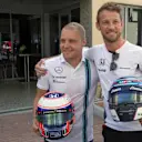 Valtteri Bottas (FIN) Williams and Jenson Button (GBR) McLaren at Formula One World Championship, Rd21, Abu Dhabi Grand Prix, Race, Yas Marina Circuit, Abu Dhabi, UAE, Sunday 27 November 2016. © Sutton Images