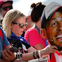 Jenson Button (GBR) McLaren fans at Formula One World Championship, Rd21, Abu Dhabi Grand Prix, Preparations, Yas Marina Circuit, Abu Dhabi, UAE, Thursday 24 November 2016. © Sutton Images