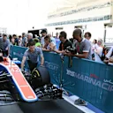 Manor Racing mechanics and Manor Racing MRT05 in pit lane at Formula One World Championship, Rd21, Abu Dhabi Grand Prix, Preparations, Yas Marina Circuit, Abu Dhabi, UAE, Thursday 24 November 2016. © Sutton Images