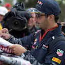 Daniel Ricciardo (AUS) Red Bull Racing signs autographs for the fans at Formula One World Championship, Rd1, Australian Grand Prix, Practice, Albert Park, Melbourne, Australia, Friday 18 March 2016. © Sutton Motorsport Images