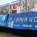 Fernando Alonso (ESP) McLaren fans and banners at Formula One World Championship, Rd1, Australian Grand Prix, Race, Albert Park, Melbourne, Australia, Sunday 20 March 2016. © Sutton Motorsport Images