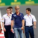 Marcus Ericsson (SWE) Sauber walks the track with the enigneers at Formula One World Championship, Rd9, Austrian Grand Prix, Preparations, Spielberg, Austria, Thursday 30 June 2016. © Sutton Images