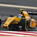 Jolyon Palmer (GBR) Renault Sport F1 Team RS16 at Formula One World Championship, Rd2, Bahrain Grand Prix Practice, Bahrain International Circuit, Sakhir, Bahrain, Friday 1 April 2016. © Sutton Motorsport Images