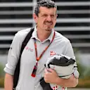 Guenther Steiner (ITA) Haas F1 Team Prinicipal at Formula One World Championship, Rd2, Bahrain Grand Prix Practice, Bahrain International Circuit, Sakhir, Bahrain, Friday 1 April 2016. © Sutton Motorsport Images