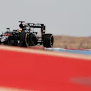 Stoffel Vandoorne (BEL) McLaren MP4-31 at Formula One World Championship, Rd2, Bahrain Grand Prix Practice, Bahrain International Circuit, Sakhir, Bahrain, Friday 1 April 2016. © Sutton Motorsport Images