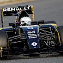 Kevin Magnussen (DEN) Renault Sport F1 Team RS16 at Formula One Testing, Day Four, Barcelona, Spain, Thursday 25 February 2016. © Sutton Motorsport Images