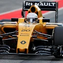 Kevin Magnussen (DEN) Renault Sport F1 Team RS16 at Formula One Testing, Day Two, Barcelona, Spain, 18 May 2016. © Sutton Images