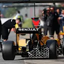 Kevin Magnussen (DEN) Renault Sport F1 Team RS16 with aero sensor at Formula One Testing, Day Two, Barcelona, Spain, 18 May 2016. © Sutton Images