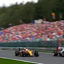 Kevin Magnussen (DEN) Renault Sport F1 Team RS16 and Esteban Gutierrez (MEX) Haas VF-16 battle for position at Formula One World Championship, Rd13, Belgian Grand Prix, Race, Spa Francorchamps, Belgium, Sunday 28 August 2016. © Sutton Images