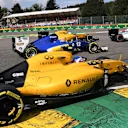 Jolyon Palmer (GBR) Renault Sport F1 Team RS16 at race start at Formula One World Championship, Rd13, Belgian Grand Prix, Race, Spa Francorchamps, Belgium, Sunday 28 August 2016. © Sutton Images