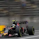 Carlos Sainz (ESP) Scuderia Toro Rosso STR11 at Formula One World Championship, Rd20, Brazilian Grand Prix, Qualifying, Interlagos, Sao Paulo, Brazil, Saturday 12 November 2016. © Sutton Images