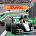 Pole sitter Lewis Hamilton (GBR) Mercedes-Benz F1 W07 Hybrid arrives in parc ferme at Formula One World Championship, Rd20, Brazilian Grand Prix, Qualifying, Interlagos, Sao Paulo, Brazil, Saturday 12 November 2016. © Sutton Images