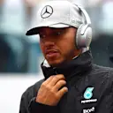 Lewis Hamilton (GBR) Mercedes AMG F1 on the drivers parade at Formula One World Championship, Rd20, Brazilian Grand Prix, Race, Interlagos, Sao Paulo, Brazil, Sunday 13 November 2016. © Sutton Images