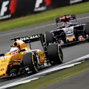 Kevin Magnussen (DEN) Renault Sport F1 Team RS16 at Formula One World Championship, Rd10, British Grand Prix, Qualifying, Silverstone, England, Saturday 9 July 2016. © Sutton Images