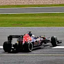 Carlos Sainz (ESP) Scuderia Toro Rosso STR11 spins at Formula One World Championship, Rd10, British Grand Prix, Race, Silverstone, England, Sunday 10 July 2016. © Sutton Images