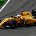 Kevin Magnussen (DEN) Renault Sport F1 Team RS16 at Formula One World Championship, Rd7, Canadian Grand Prix, Qualifying, Montreal, Canada, Saturday 11 June 2016. © Sutton Images