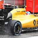 Jolyon Palmer (GBR) Renault Sport F1 Team RS16 with rear puncture at Formula One World Championship, Rd3, Chinese Grand Prix, Qualifying, Shanghai, China, Saturday 16 April 2016. © Sutton Motorsport Images