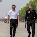 Fernando Alonso (ESP) McLaren and Dave Redding (GBR) McLaren at Formula One World Championship, Rd3, Chinese Grand Prix, Preparations, Shanghai, China, Thursday 14 April 2016. © Sutton Motorsport Images