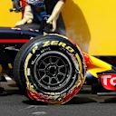 Daniel Ricciardo (AUS) Red Bull Racing RB12 crashed in FP1 at Formula One World Championship, Rd8, European Grand Prix, Practice, Baku City Circuit, Baku, Azerbaijan, Friday 17 June 2016. © Sutton Images