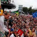 Race winner Nico Rosberg (GER) Mercedes AMG F1 celebrates with the fans at Formula One World Championship, Rd14, Italian Grand Prix, Race, Monza, Italy, Sunday 4 September 2016. © Sutton Images