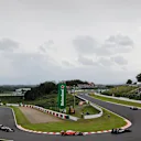 Nico Hulkenberg (GER) Force India VJM09 leads Kimi Raikkonen (FIN) Ferrari SF16-H and Lewis Hamilton (GBR) Mercedes-Benz F1 W07 Hybrid at Formula One World Championship, Rd17, Japanese Grand Prix, Race, Suzuka, Japan, Sunday 9 October 2016. © Sutton Images
