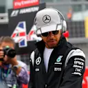Lewis Hamilton (GBR) Mercedes AMG F1 on the drivers parade at Formula One World Championship, Rd17, Japanese Grand Prix, Race, Suzuka, Japan, Sunday 9 October 2016. © Sutton Images