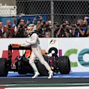 Race winner Lewis Hamilton (GBR) Mercedes AMG F1 celebrates in parc ferme at Formula One World Championship, Rd19, Mexican Grand Prix, Race, Circuit Hermanos Rodriguez, Mexico City, Mexico, Sunday 30 October 2016. © Sutton Images