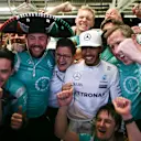 Race winner Lewis Hamilton (GBR) Mercedes AMG F1 celebrates with the team at Formula One World Championship, Rd19, Mexican Grand Prix, Race, Circuit Hermanos Rodriguez, Mexico City, Mexico, Sunday 30 October 2016. © Sutton Images