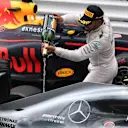 Race winner Lewis Hamilton (GBR) Mercedes AMG F1 celebrates at the podium with the champagne at Formula One World Championship, Rd6, Monaco Grand Prix, Race, Monte-Carlo, Monaco, Sunday 29 May 2016. © Sutton Images