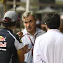 Carlos Sainz (ESP) Scuderia Toro Rosso and his father Carlos Sainz snr (ESP) at Formula One World Championship, Rd15, Singapore Grand Prix, Practice, Marina Bay Street Circuit, Singapore, Friday 16 September 2016. © Sutton Images