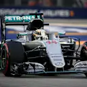 Lewis Hamilton (GBR) Mercedes-Benz F1 W07 Hybrid at Formula One World Championship, Rd15, Singapore Grand Prix, Qualifying, Marina Bay Street Circuit, Singapore, Saturday 17 September 2016. © Sutton Images