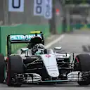 Nico Rosberg (GER) Mercedes-Benz F1 W07 Hybrid at Formula One World Championship, Rd15, Singapore Grand Prix, Qualifying, Marina Bay Street Circuit, Singapore, Saturday 17 September 2016. © Sutton Images